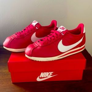 Nike x Stranger Things Cortez, Red